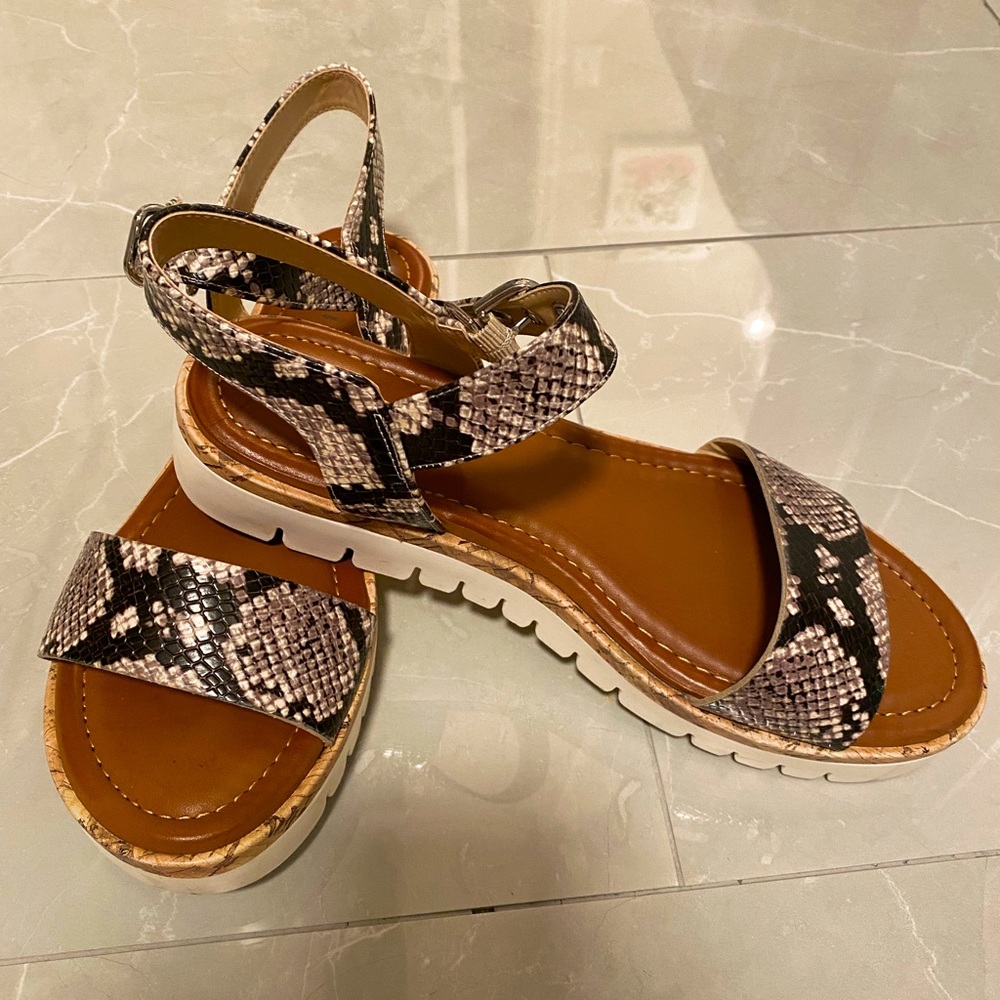 Unisa snake print sandal